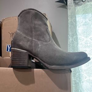 Brand new￼ Freebird Booties loved so much tried to stretch kept too long